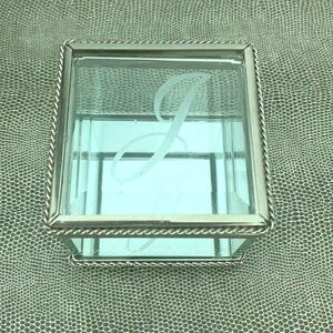 ✨New, J Initial Small Glass Mirrored jewelry box